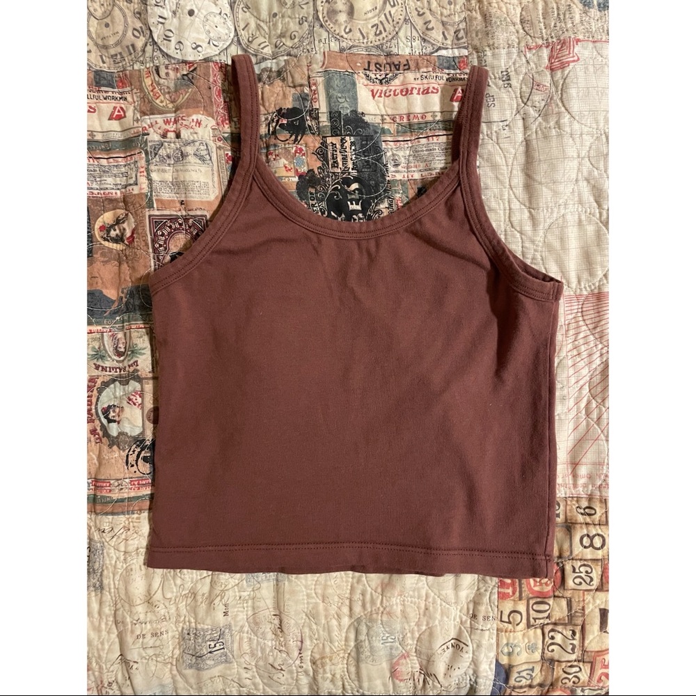 ARQ Crop Tank in Spice
